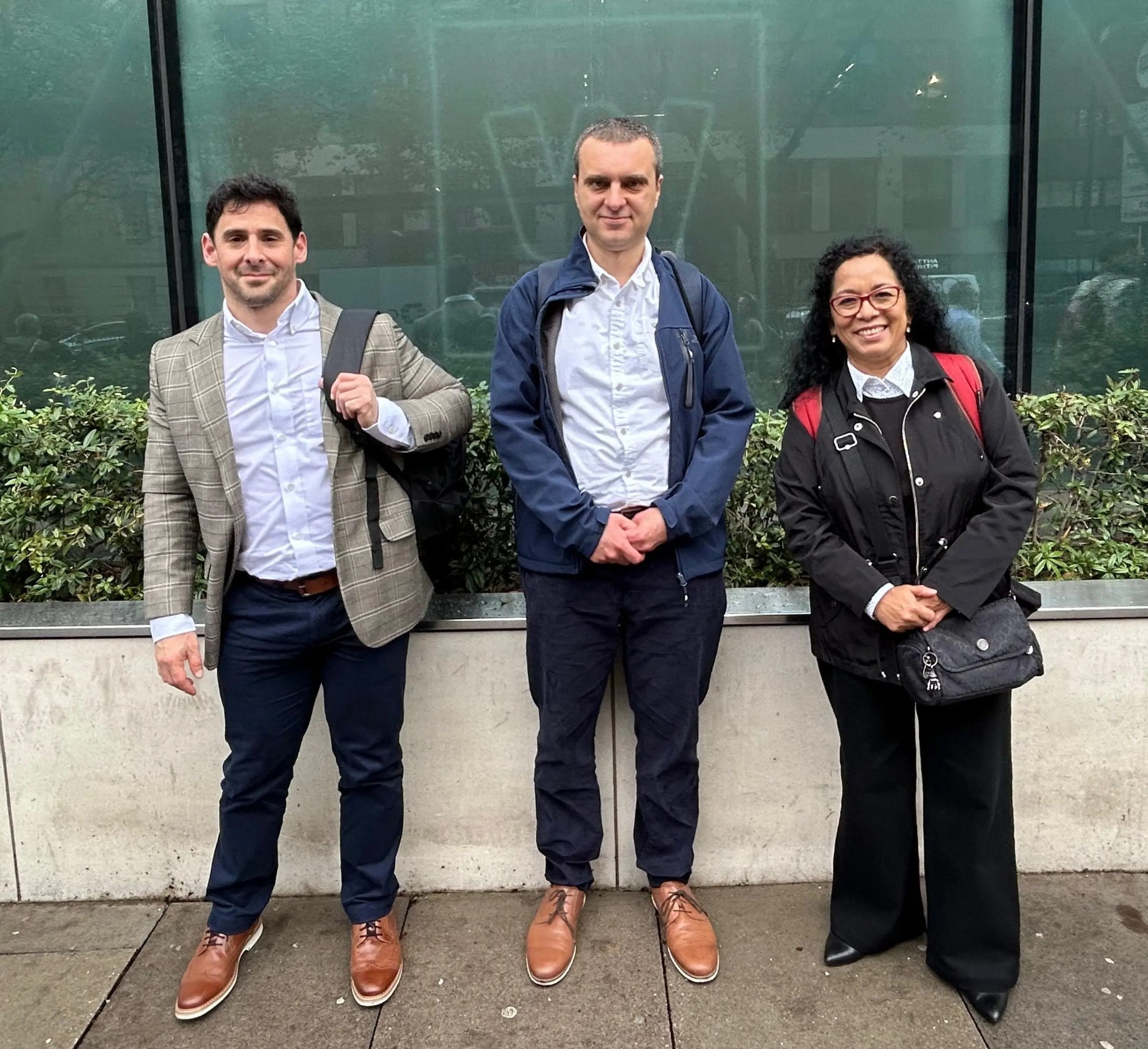 Francisco C. Villafuerte, Pawel Swietach and Dionicia Gamboa standing together outside the University of Oxford